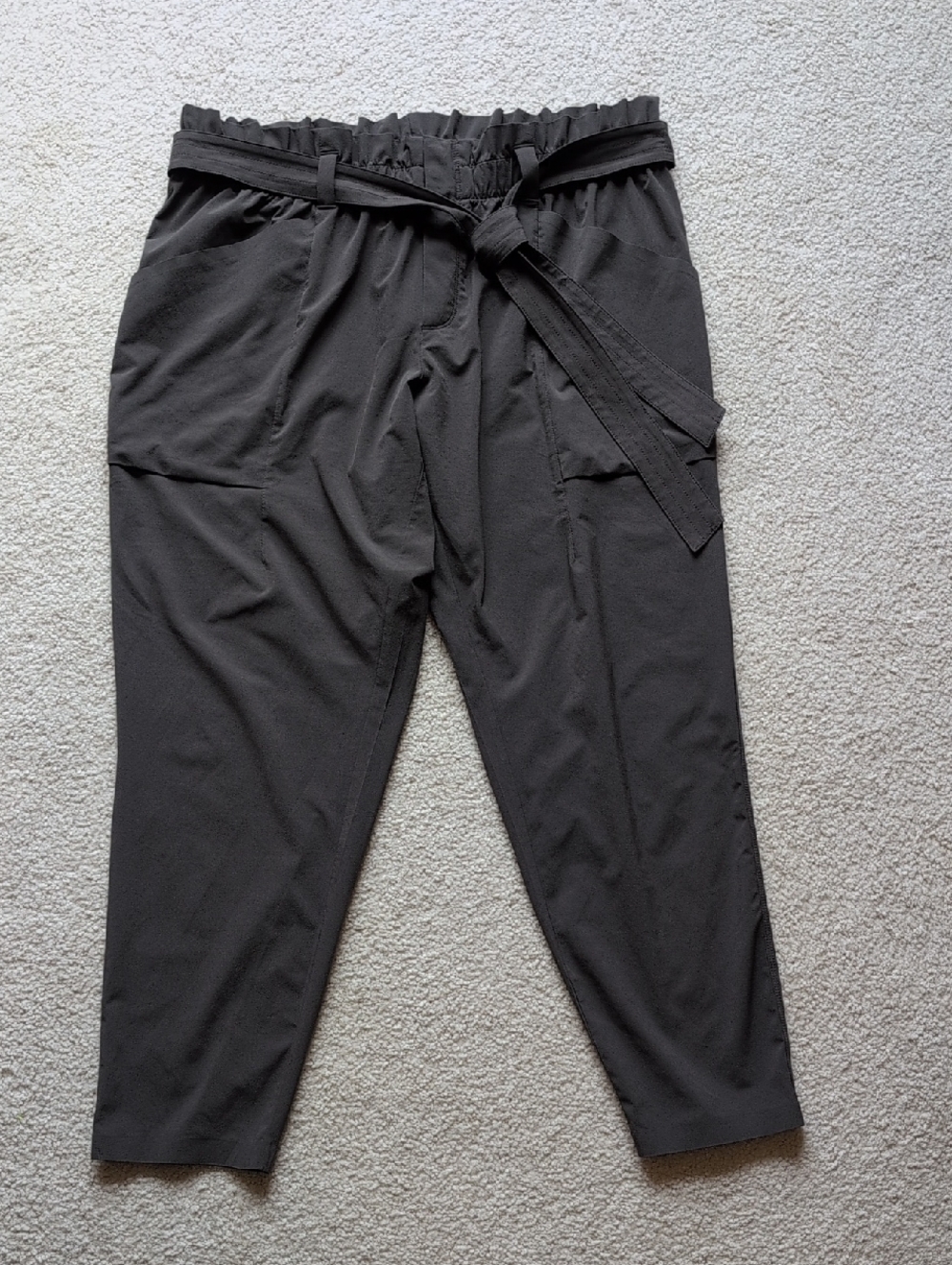 Athleta Skyline Belted Pants Olive